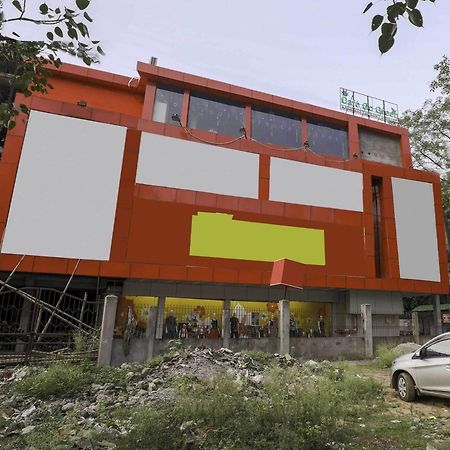 Collection O Hotel Kaku Palasbari Dış mekan fotoğraf